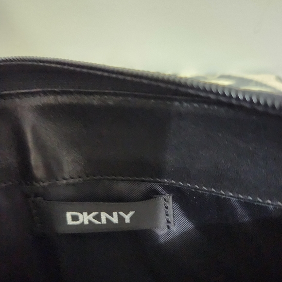 DKNY Black Zip Around Wallet/Vintage - Picture 7 of 8
